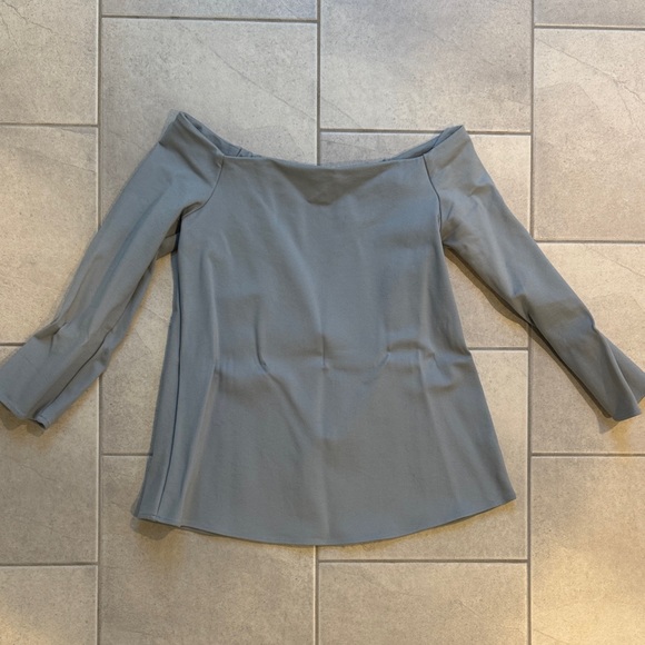 Tuckernuck Miranda Off-Shoulder Top - Picture 2 of 4